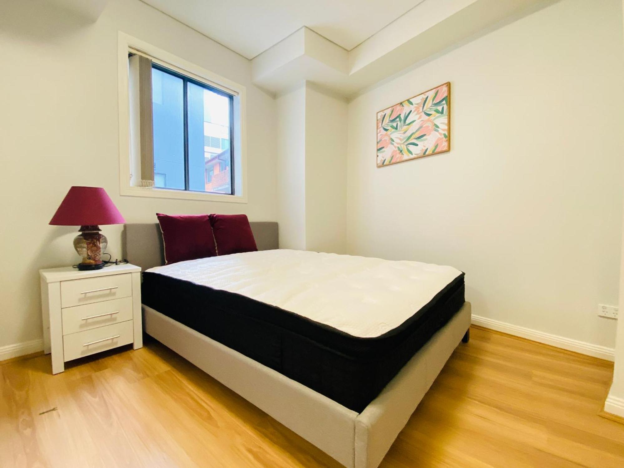 Parramatta Adorable 3br Parkingbusshopping Apartment *