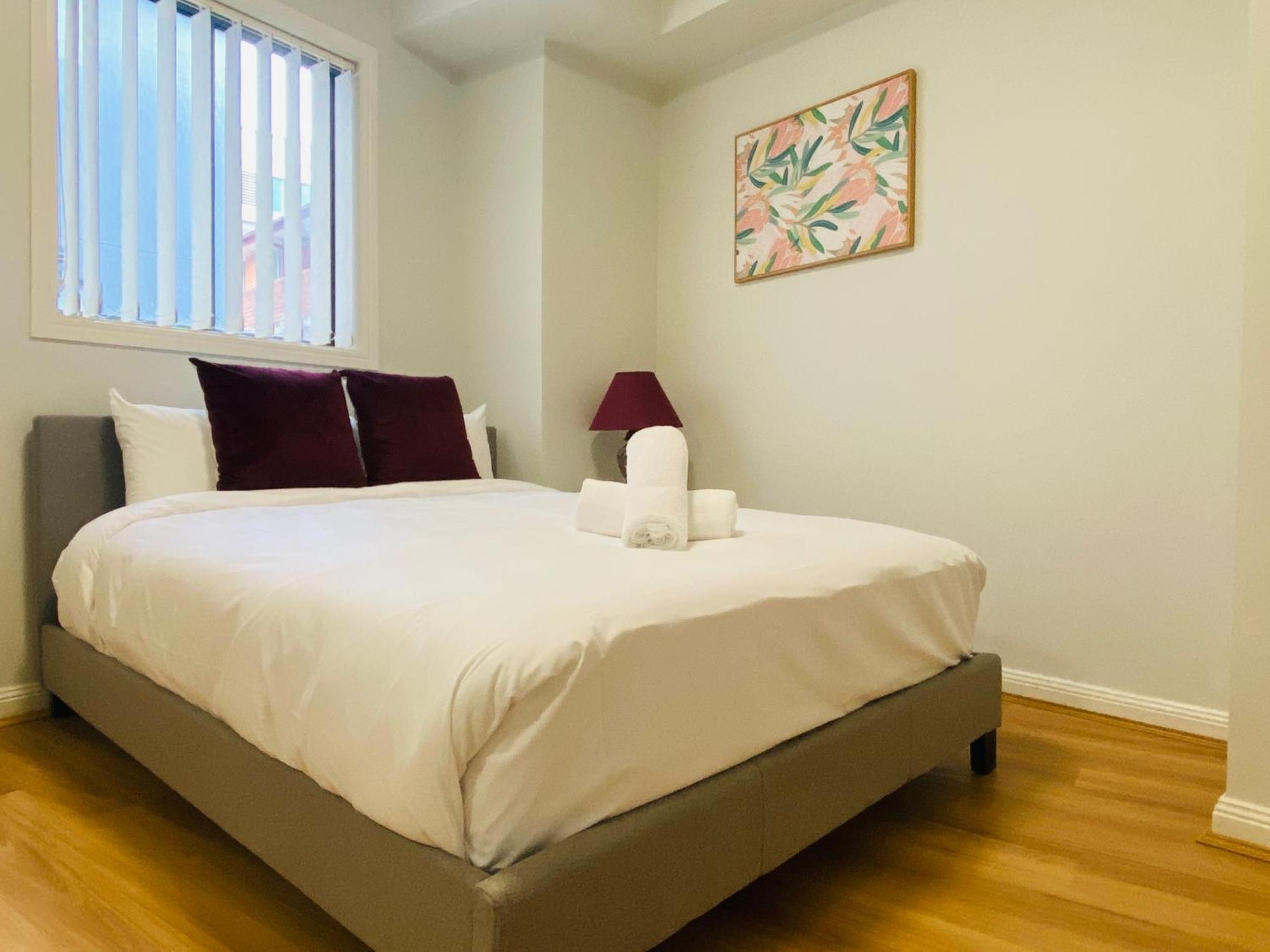 Parramatta Adorable 3br Parkingbusshopping Apartment Sydney