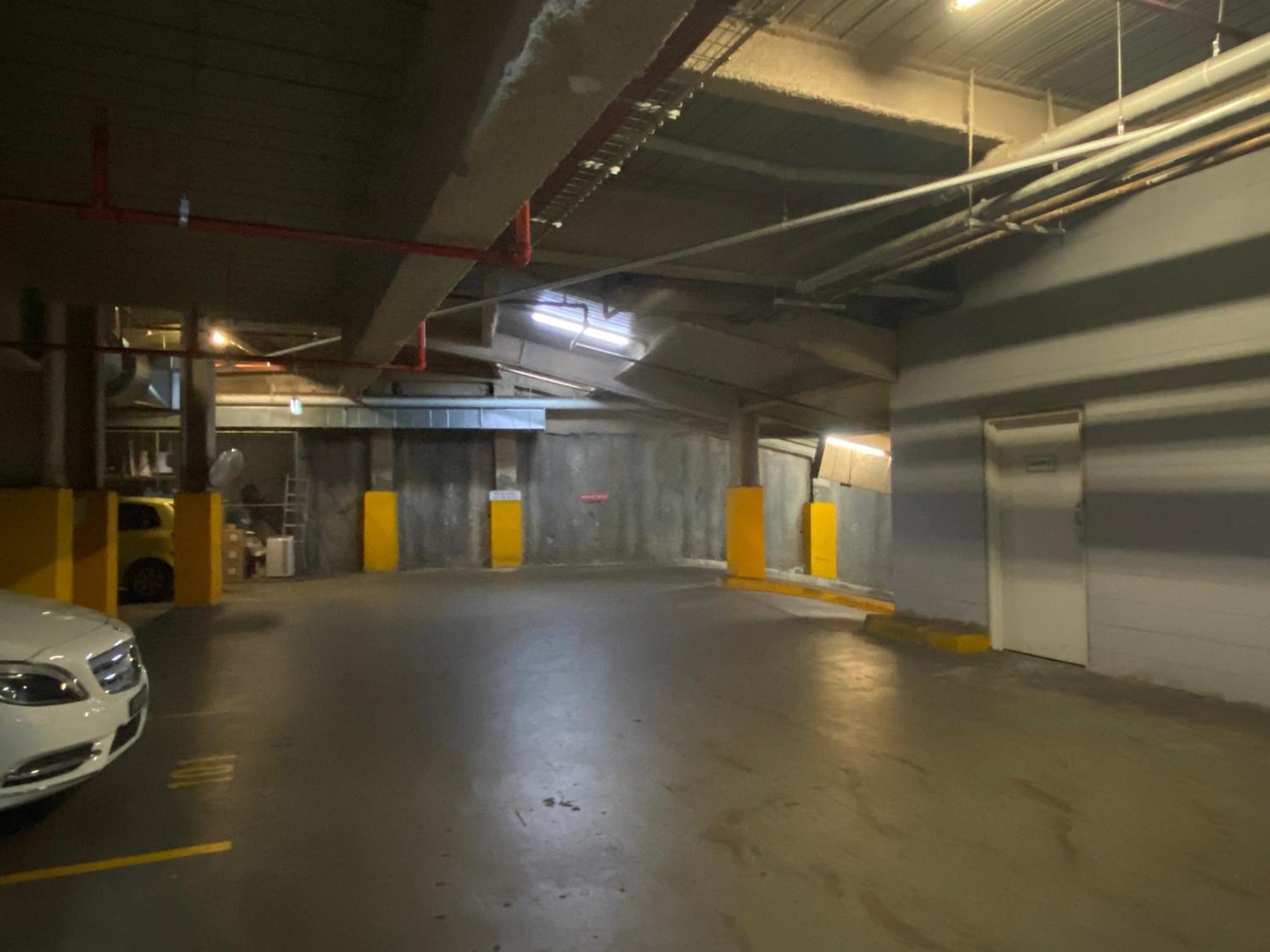Parramatta Adorable 3br Parkingbusshopping Sydney