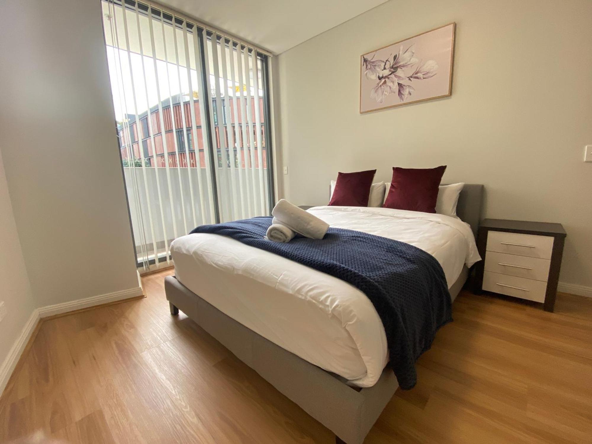Parramatta Adorable 3br Parkingbusshopping Sydney